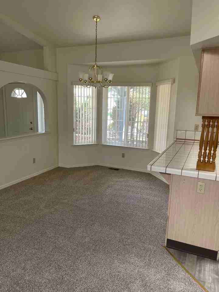 1276 Kyndal Way #NA - Photo 2 of 8