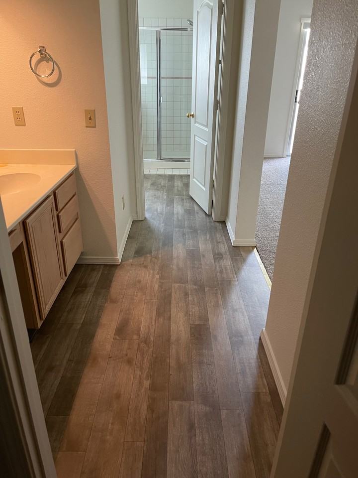 1276 Kyndal Way #NA - Photo 5 of 8