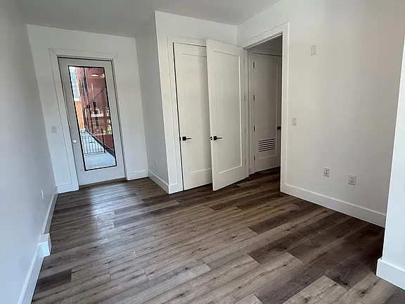 281 Halsey St