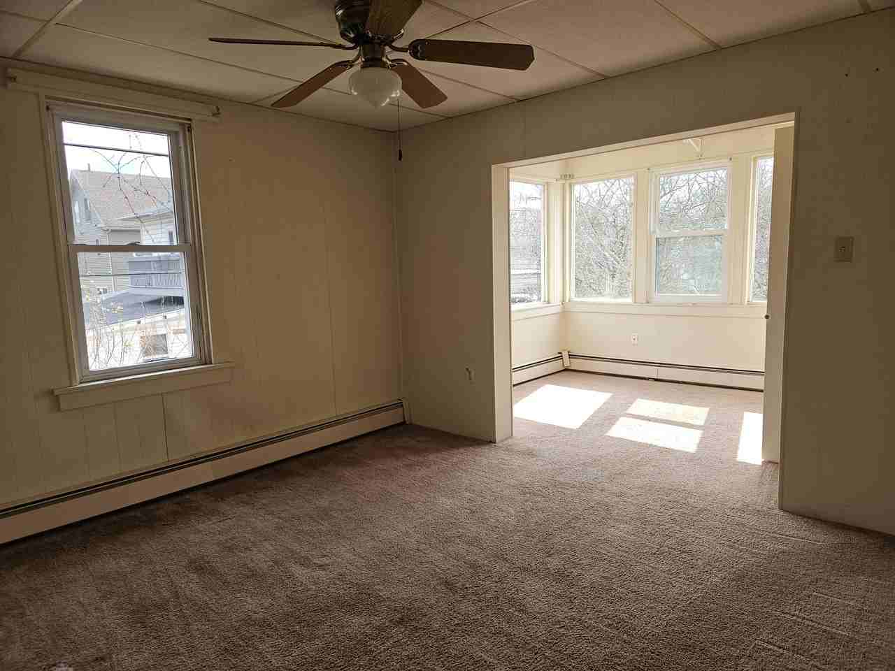 637 W Main St #2ndFL - Photo 2 of 8