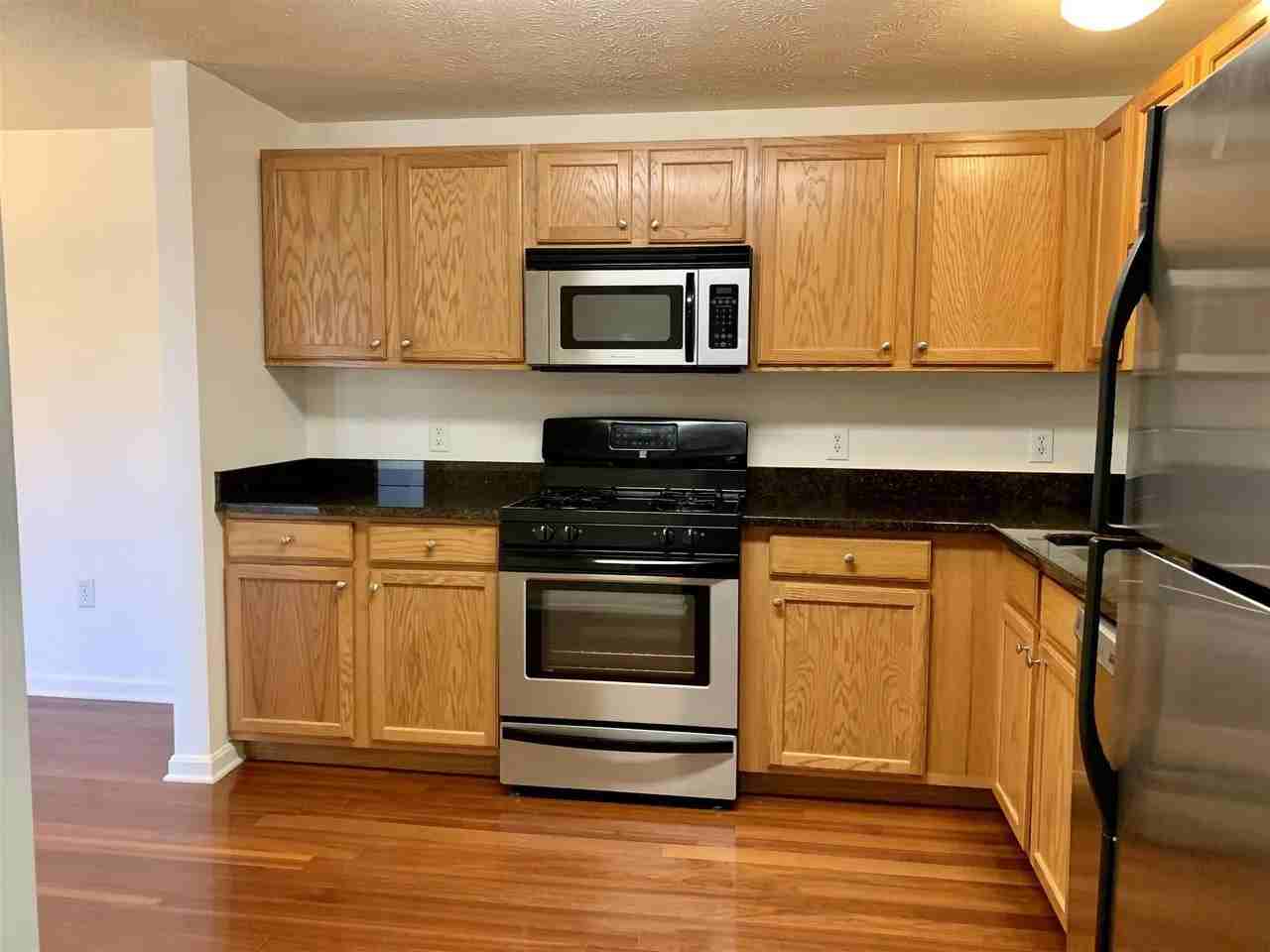 9 Crosswoods Path Blvd #B3 - Photo 3 of 7