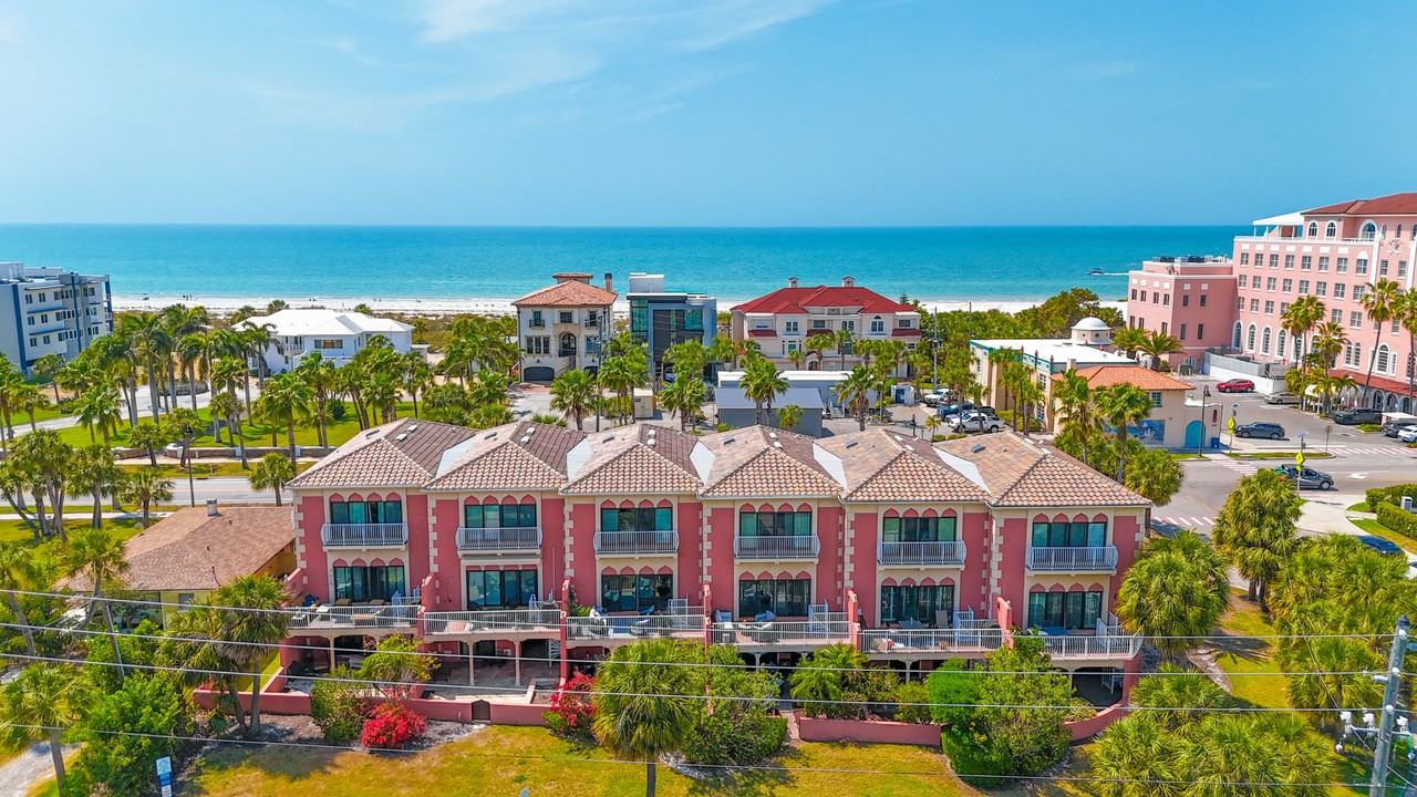 3390 W Maritana Dr #3 - Photo 4 of 50