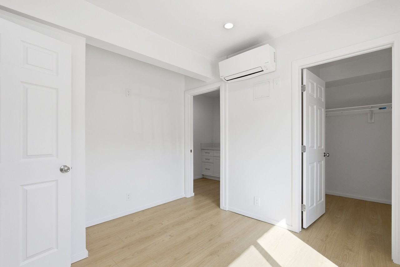 118 W 109th St #3-4 - Photo 5 of 14