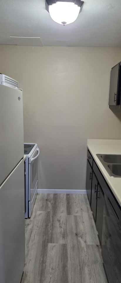 W170S7351 Parkland Dr - Photo 4 of 15