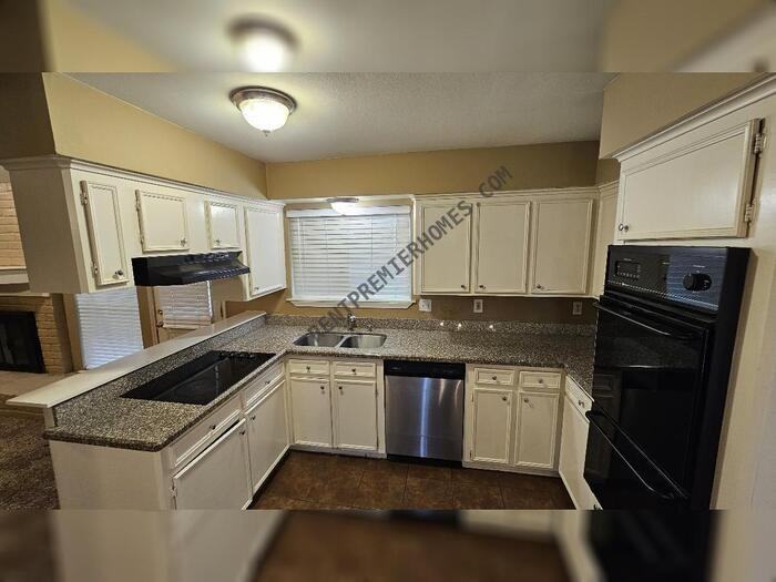 14807 Spring Lake Dr - Photo 5 of 21