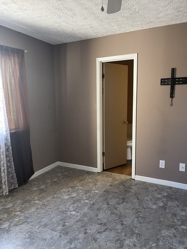 408 Venetian Way #408 - Photo 6 of 7