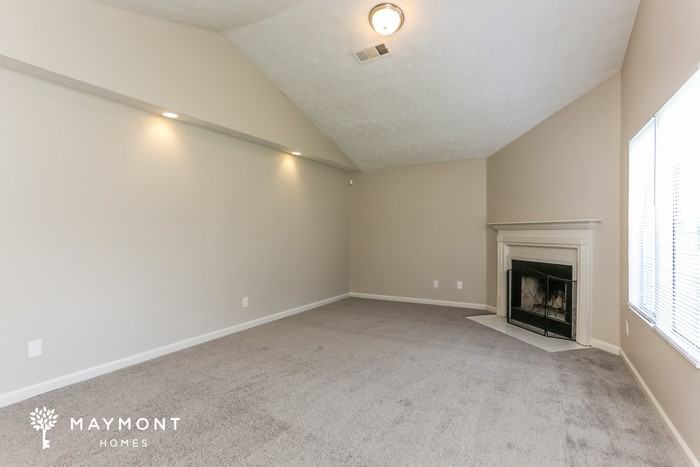 151 Marians Way - Photo 4 of 15