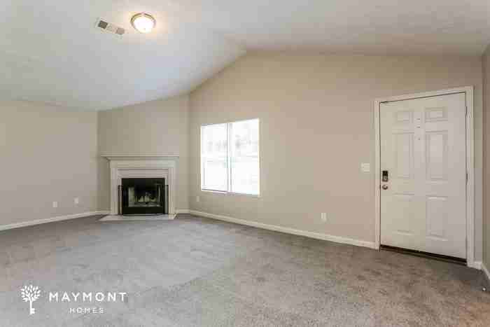 151 Marians Way - Photo 5 of 15