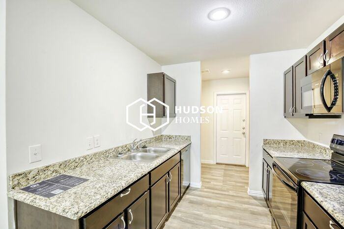 2115 Victory St - Photo 5 of 14