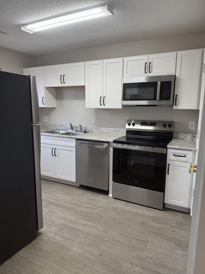 440 Myrtle Greens Dr #C - Photo 2 of 10