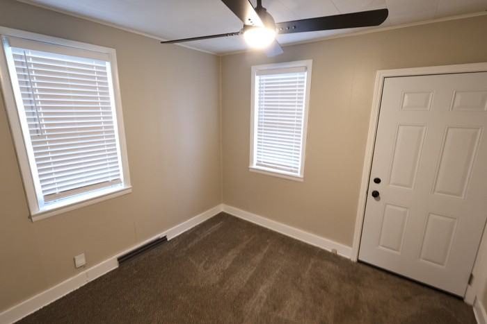 1445 Woodbirch Ave - Photo 4 of 13