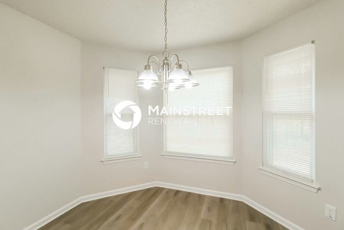 220 Windscape Dr - Photo 6 of 17