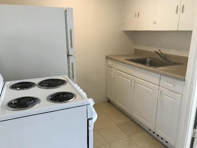 2745 Kapiolani Blvd - Photo 2 of 5