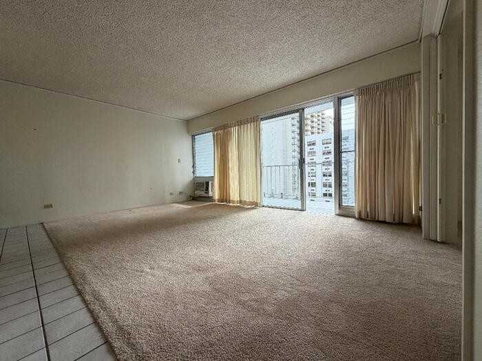 155 Paoakalani Ave #202 - Photo 3 of 5