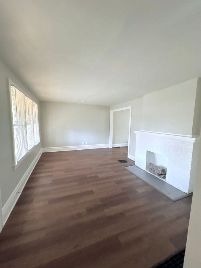 1488 Aberdeen Ave - Photo 2 of 15