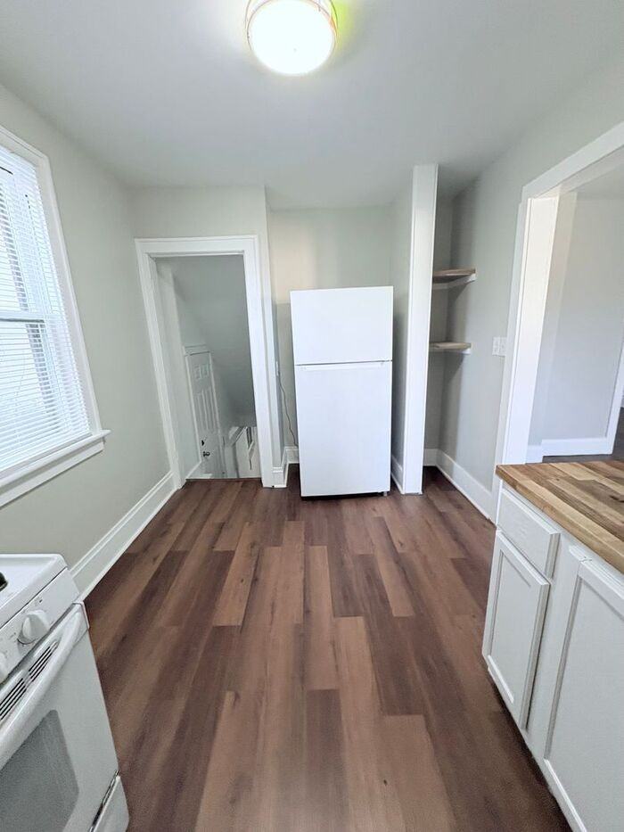 1488 Aberdeen Ave - Photo 5 of 15