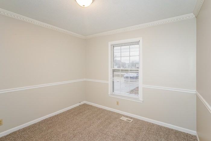 670 Tylertown Rd - Photo 6 of 11