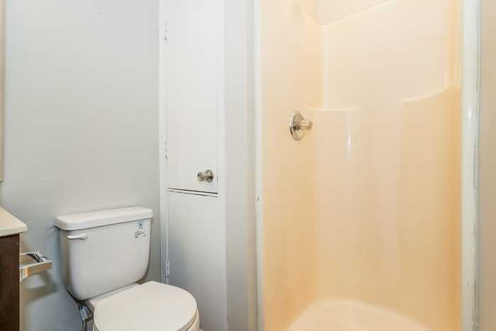 670 Tylertown Rd - Photo 7 of 11