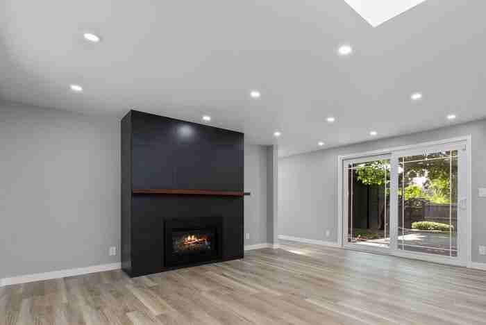 10544 Alton Ave Ne - Photo 2 of 50