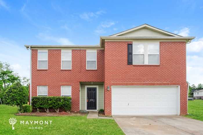 131 Ranier St - Photo 4 of 13