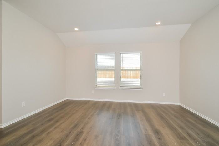 904 Silver Maple Ln - Photo 4 of 21