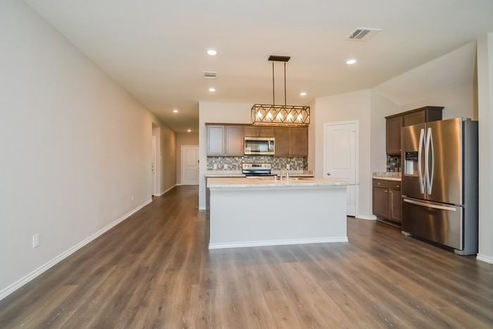 904 Silver Maple Ln - Photo 6 of 21