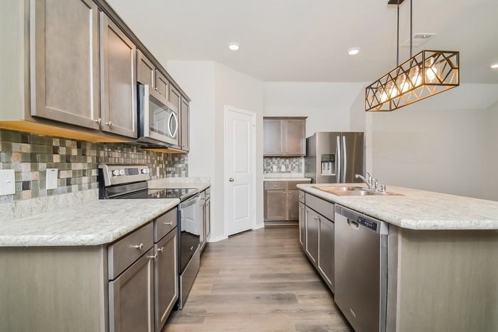 904 Silver Maple Ln - Photo 7 of 21