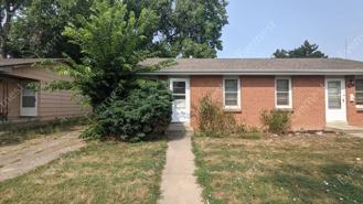 231 N Roosevelt Ave - Photo 1 of 1