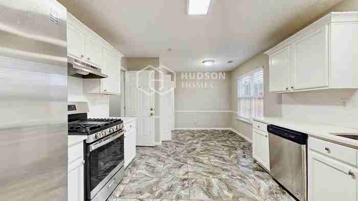 4246 Gray Raptor Ct - Photo 6 of 25