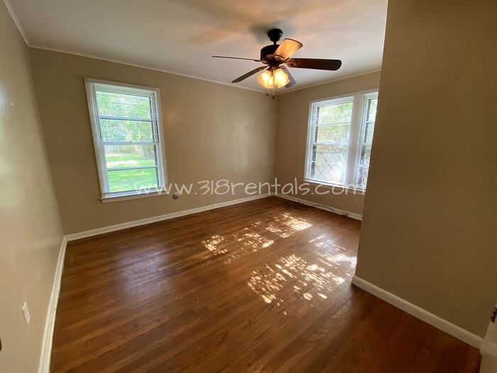 357 Fontaine St - Photo 6 of 9