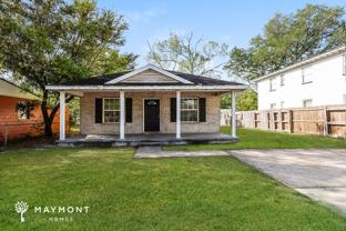 1410 W 20th St - Photo 1 of 1