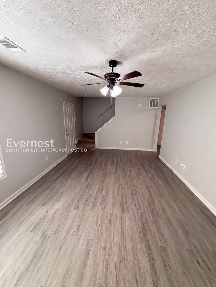 1236 Claywill Cir - Photo 4 of 19