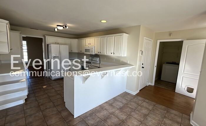 14 Fawn Ln - Photo 4 of 33