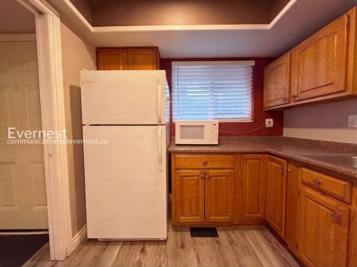 254 S Oman Rd - Photo 3 of 27