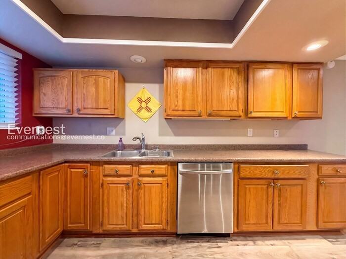 254 S Oman Rd - Photo 4 of 27