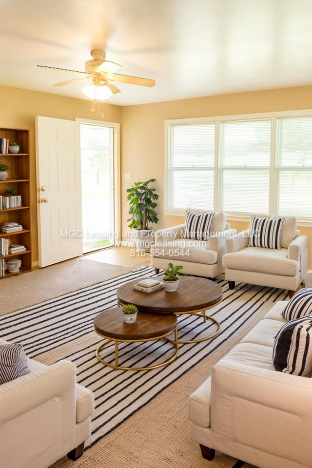 10407 E 78th Ter - Photo 2 of 9