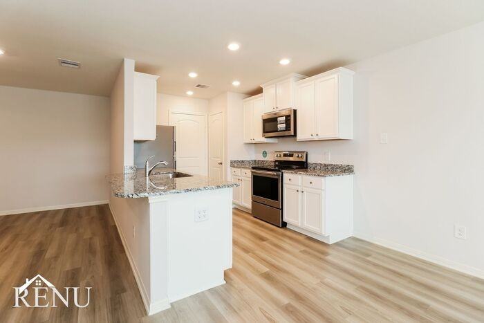 25382 Cypress Bend Dr - Photo 4 of 19