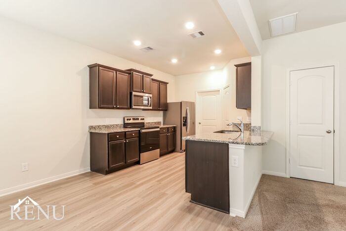 10659 Lost Maples Dr - Photo 6 of 20