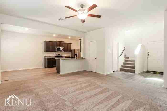 10659 Lost Maples Dr - Photo 7 of 20