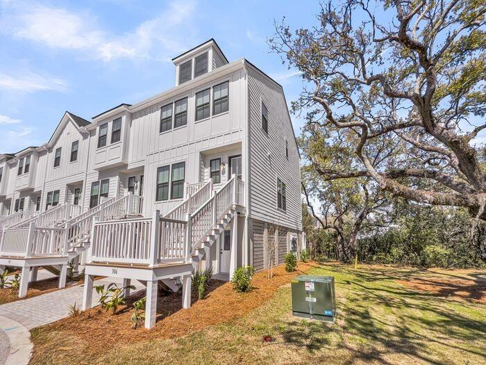 4275 Ohear Ave #306 - Photo 2 of 27