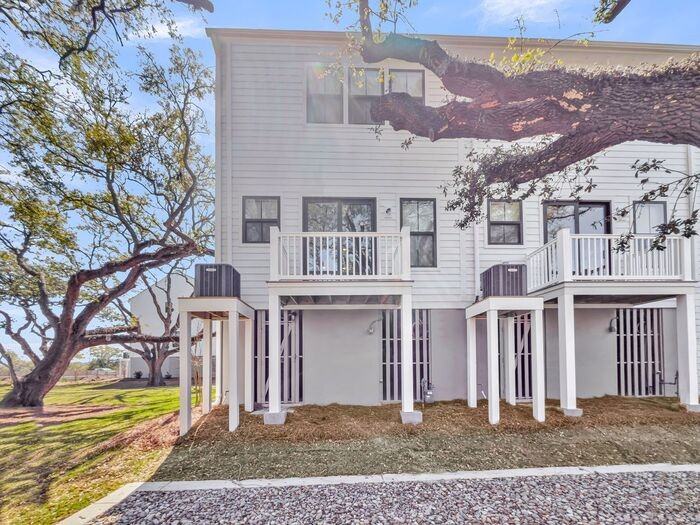 4275 Ohear Ave #306 - Photo 4 of 27