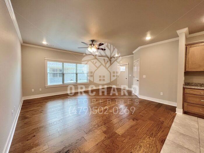 544 Bradford Dr - Photo 5 of 20
