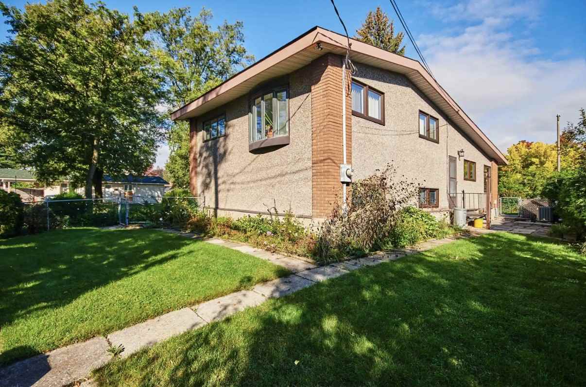 2155 Tawney Rd - Photo 2 of 8