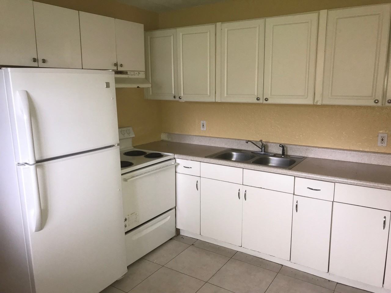 1829 N A St #55 - Photo 3 of 8