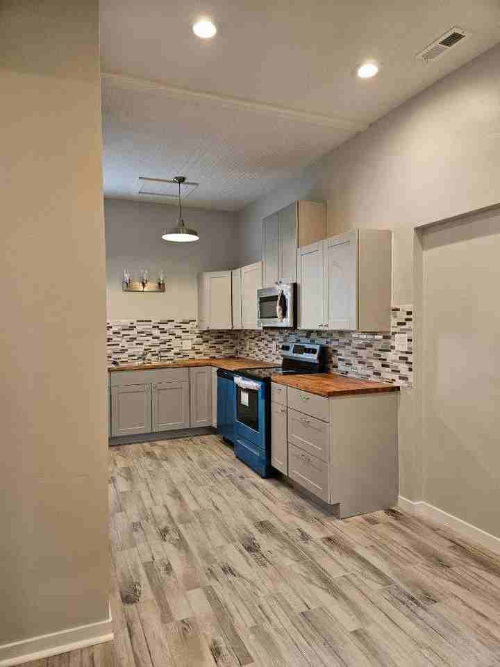 4075 W Montana St #A - Photo 4 of 11