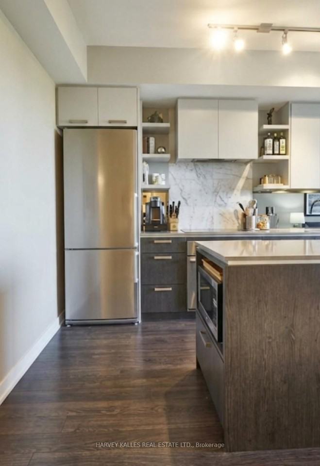 1830 Bloor Street West #706 - Photo 4 of 28