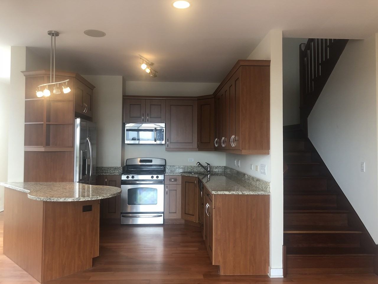 6957 N Greenview Ave #6 - Photo 6 of 18