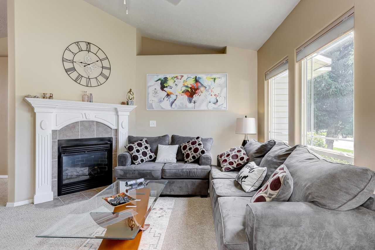 11926 Emerson St #NA - Photo 3 of 28