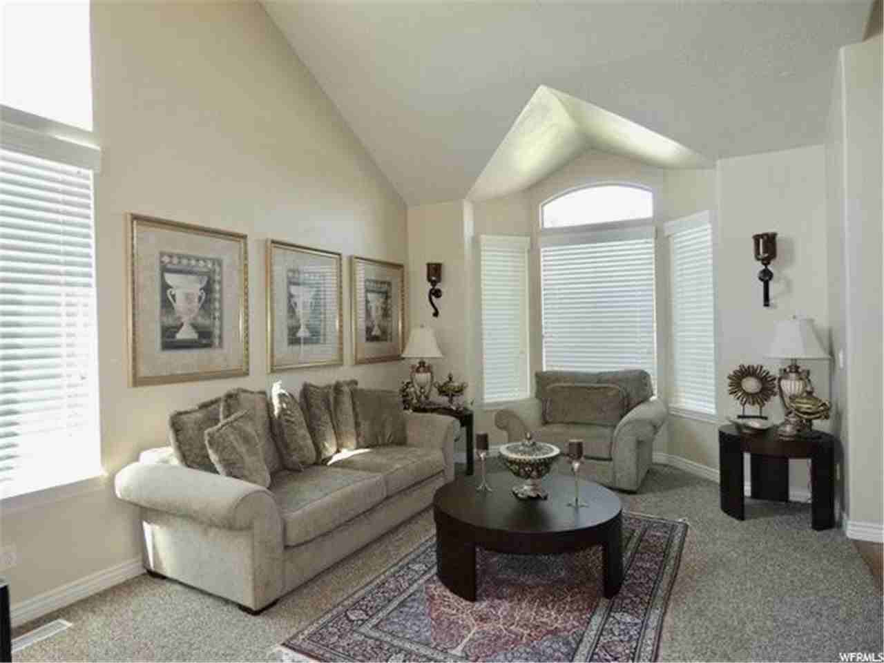 3080 N Crest Dr - Photo 7 of 43