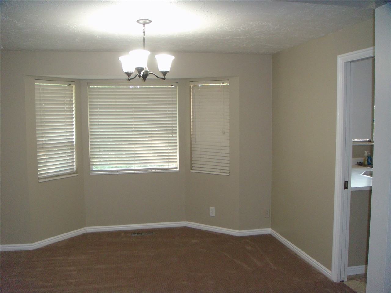 3534 Lexington Dr - Photo 5 of 22